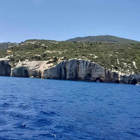 Jeronimo Zante Cruises 보트호텔 *